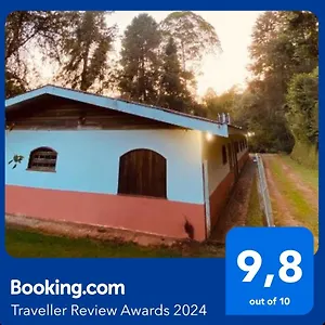 https://casa-em-campos-do-jordo-1.camposdojordaohotels.net