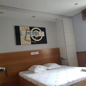 https://hotel-tres-poderes.topsaopaulohotels.com